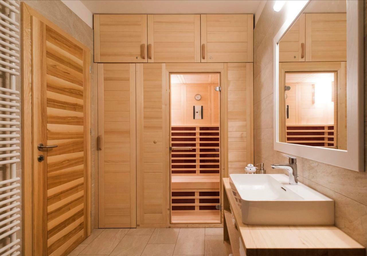 Apartments Sivka - Private Sauna Cerklje na Gorenjskem Eksteriør billede